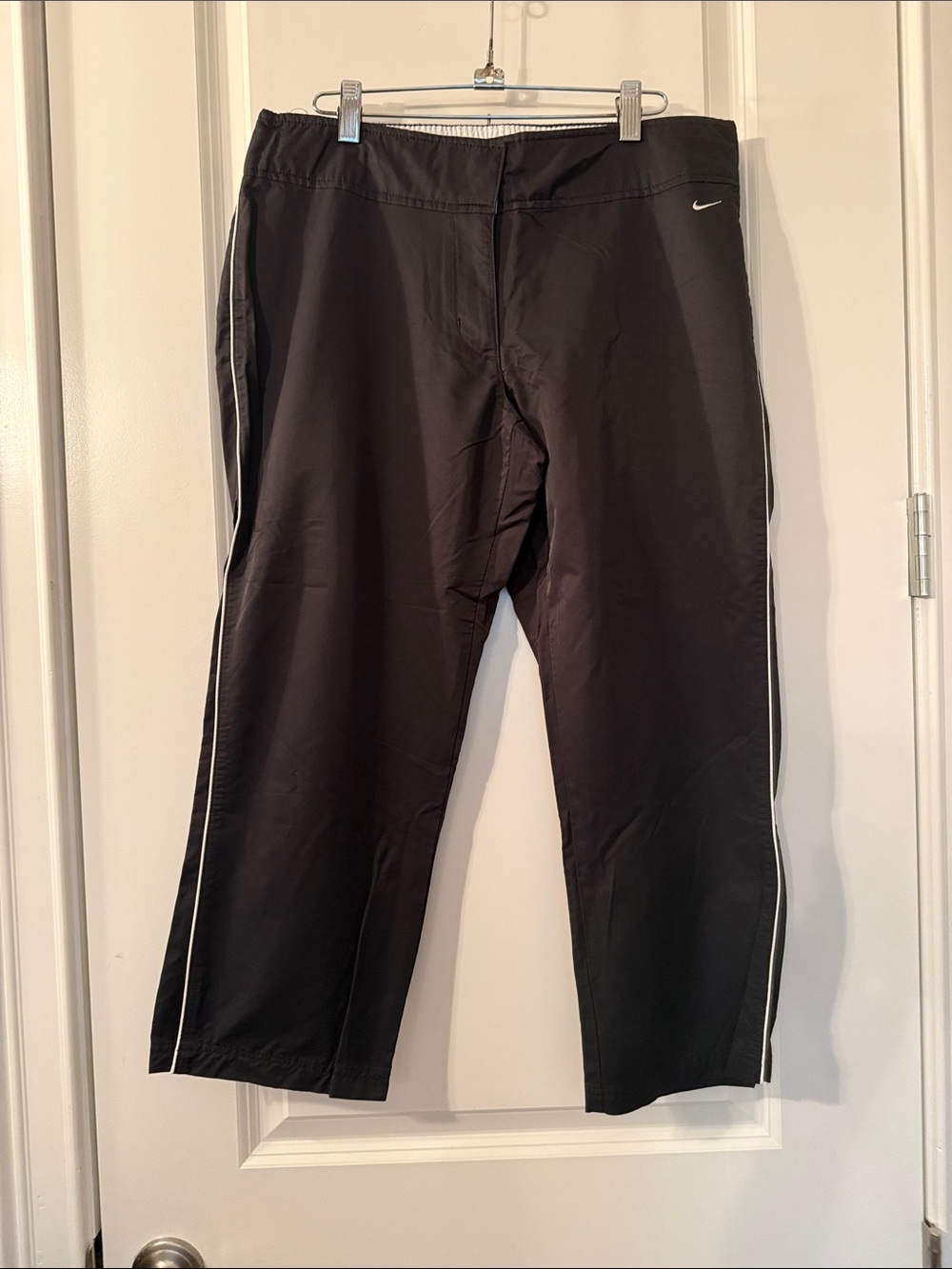 Nike Women’s Black Track Pants with White Side Piping Sz L